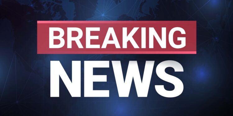 Big News : सोलापुरात मतदाराचा EVM पेटवून देण्याचा प्रयत्न !