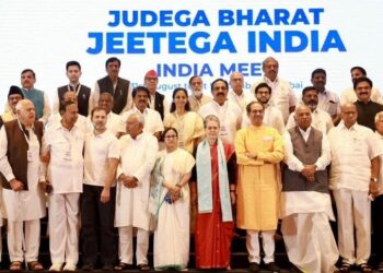 Big News : इंडिया आघाडीचे शिष्टमंडळ घेणार राष्ट्रपती द्रौपदी मुर्मू यांची भेट; निवडणूक आयोगाच्या कामकाजावर संशय असल्याने…