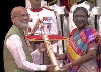 ‘पद्म पुरस्कार-2024’ : महाराष्ट्रातील सहा मान्यवरांना ‘पद्म पुरस्कार’ प्रदान : तीन मान्यवरांना पद्म भूषण, तर तीन मान्यवरांना पद्मश्री पुरस्काराने सन्मान