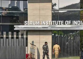 ऑक्सफर्ड ॲस्ट्राझेनेकाने जगभरातून परत मागवल्या कोरोना प्रतिबंधक लस; सिरम इन्स्टिट्यूटने मान्य केले कोविशील्डचे दुष्परिणाम