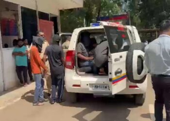 Big News : पुण्यात दहशतवाद विरोधी पथकाची मोठी कारवाई पिंपरी चिंचवड मधून 5 बांगलादेशींना बनावट कागदपत्रांसह अटक