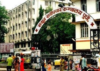 Porshe Car Accident : ससूनचे डीन विनायक काळेंची पत्रकार परिषद; ‘त्या’ 3 कर्मचाऱ्यांवर काय केली कारवाई? वाचा सविस्तर