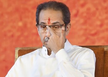 मोठी बातमी : निवडणूक आयोग उद्धव ठाकरेंवर करणार कारवाई; मुंबईतील मतदानाच्या दिवशी उद्धव ठाकरे यांनी केलं होतं असं काही…