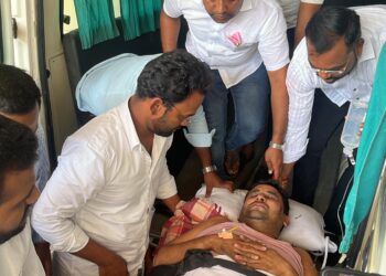 Ahmednagar Breaking : खासदार निलेश लंके यांचे समर्थक राहुल झावरे यांच्यावर प्राणघातक हल्ला, शहरात प्रचंड खळबळ