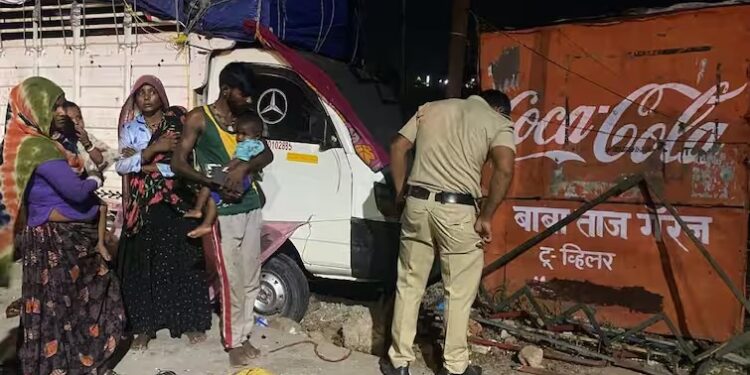 Nagpur Accident : नागपूरमध्ये मद्यधुंद कार चालकाने फुटपाथवर झोपलेल्या मजुरांना चिरडलं; बालकासह एका जणाचा मृत्यू, सात गंभीर जखमी, वातावरण पुन्हा तापणार