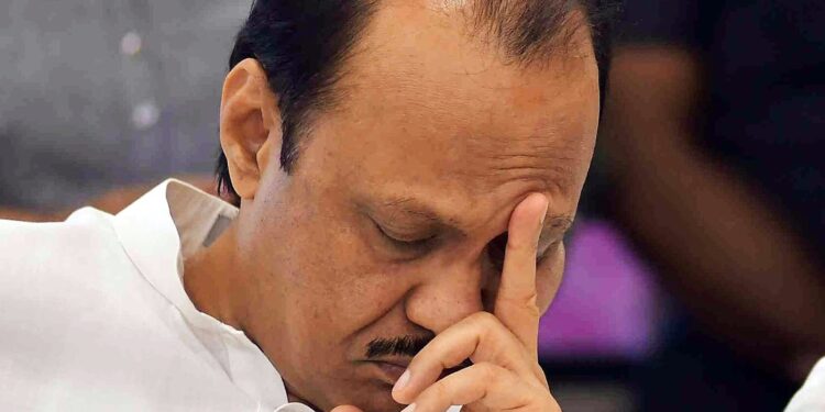 Ajit Pawar : ‘ त्या ‘ तिघा उमेदवारांना अजित पवारांनी दिली होती धमकी ! ” कसा निवडून येतो तेच बघतो…! “… आणि तेच तिघे निवडून आले